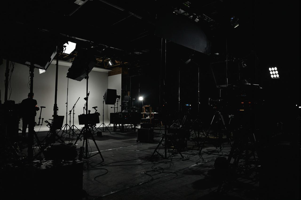 娱乐圈的惊人反差，从明星八卦到“最丑”吃瓜人背后的真实故事